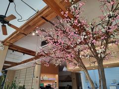 -蜜桃餐厅·伴山(湖滨商业街店)