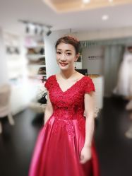 -雪莉美妆婚纱馆