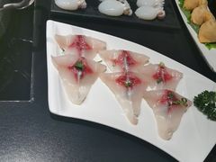 -鲜入唯煮·港式海鲜牛肉火锅(金宝街店)