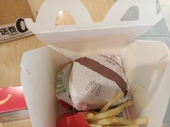 -麦当劳(姜山镇海港城店)