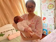 -爱的果实月嫂育婴师(世纪东方店)
