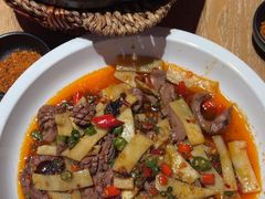 -川堂风·跷脚牛肉·乐山爆炒(宝山日月光店)