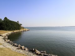 -上海滴水湖皇冠假日酒店