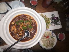 -黄泥岗·地道湖北菜(奥特莱斯店)