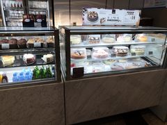 面包甜点陈列柜-哈根达斯(美罗城店)