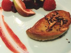 香煎鹅肝配树莓及小菜头-atta bj(国贸商城店)
