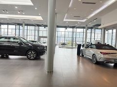 -杭州中升之星奔驰4S店(滨江店)