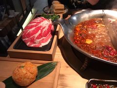 -湊湊火锅·茶憩(杭州湖滨银泰in77店)