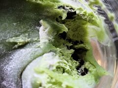 抹茶红豆雪媚娘-蜜蜂小象·榴莲千层蛋糕(时代汇11栋店)