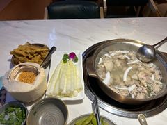 -喃喃椰·糟粕醋·椰子鸡火锅(七堡花园店)