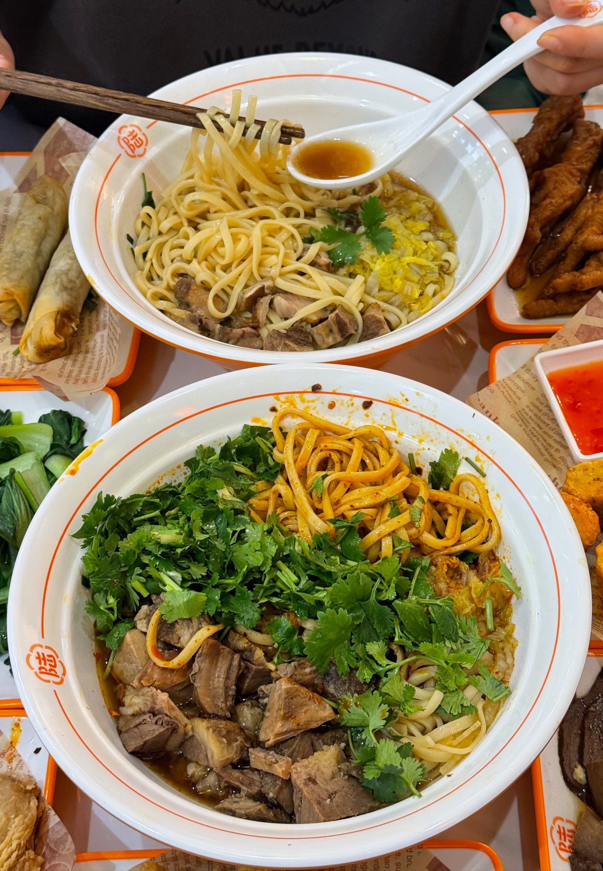 面条的神仙吃法#爱上一碗面#肉汤泡饭#我爱吃面#炫一口热气腾腾的美食