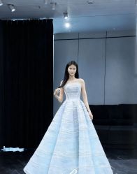 -Renee芮亦婚纱