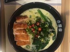 藤椒鸡排面-吉野家(凯旋购物广场店)