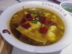 -渝是乎酸菜鱼(龙旗购物中心店)