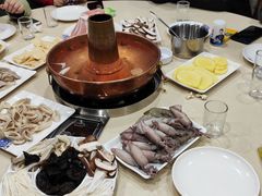 -楼外楼大刀肉传统火锅居(博学路店)