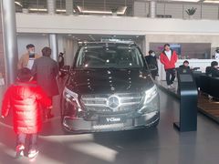 -天津波士信达奔驰4S店(卫津南路店)