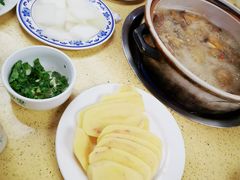 -东巴谷野生菌火锅餐厅