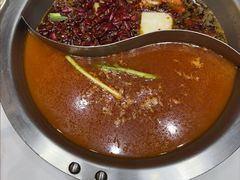 -沸炉重庆老火锅(军事博物馆店)