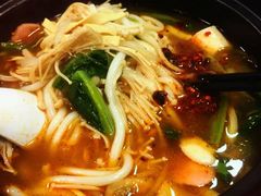 -晋合湘山西刀削面(中冀斯巴鲁大厦店)