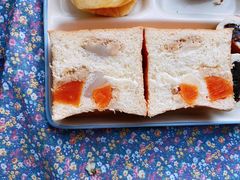 咸蛋黄肉松飓风吐司-好利来(光华中心店)