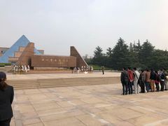 -上海市龙华烈士陵园