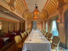 -波特曼西餐厅(中央大街店)