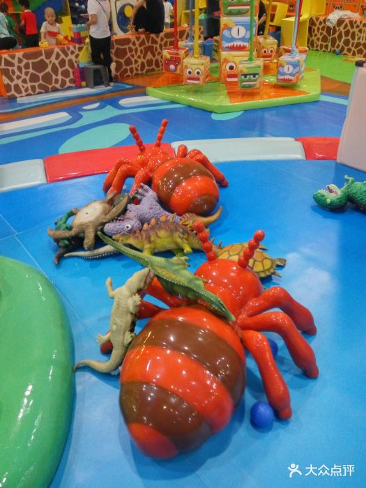 逗逗飞儿童乐园图片