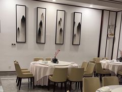 -千滋百味·醉江澜花园餐厅(街道口店)