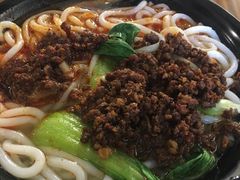 -丽虹云南过桥米线(兴工街店)