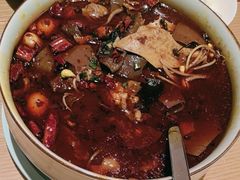 -渝信川菜 · 川味家常菜(财富购物中心店)