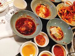 -草家酱蟹炭火烤肉店(珲春南路一店)