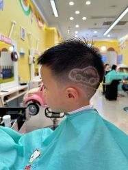 -爆米花儿童美发乐园