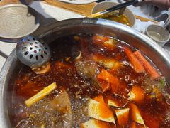 -肖肖酸萝卜鱼火锅(总店)