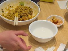 -李与白包子铺(桐梓林店)