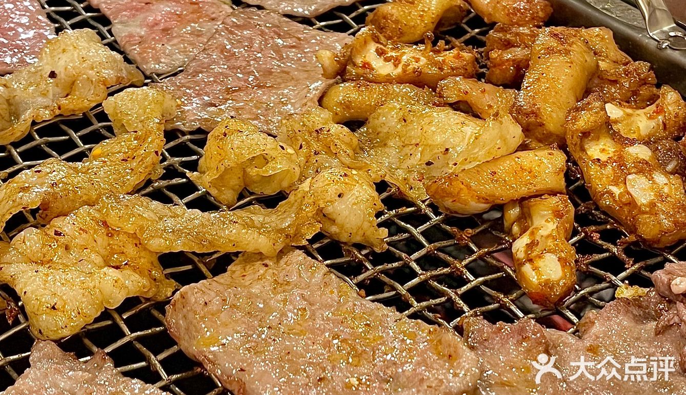 他们家主打红河口味的烧烤 基本没有踩雷的