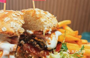 Mexican Spicy Bison Burger