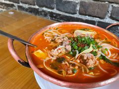铜锅米线-88号小吃店·经典云南菜·地道纳西美食