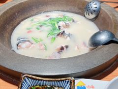 -咕嘟草帽鱼·牛奶一样的鲜鱼汤(包河万达广场创始店)