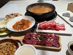 -贵府酸汤牛肉火锅·贵州老字号(飞山街店)