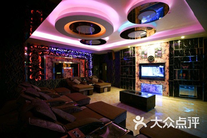 夜倾城ktv足道会所