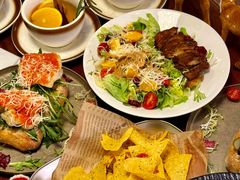 -mordew加州日记西餐&小酒馆(新天地店)