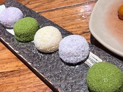 -老牌坊云南鱼豆花火锅(爱建店)