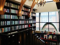 -钟书阁(松江泰晤士小镇店)