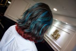 -变画·发型STUDIO