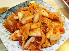 辣白菜炒五花肉-东吉馆韩式餐厅(八经街总店)
