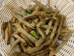 -江城燕子大排档(江汉路步行街店)