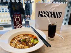 -康师傅私房牛肉面(马泉营奥莱店)
