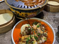 蒜泥白肉配面-三人行骨头王火锅(长寿店)