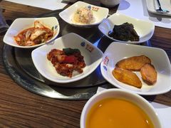 吉卡吉韩国烤肉-香鼎坊江西菜(国奥店)