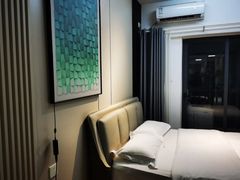 -凯美悦·雲端巨幕City View·Apartment(广州花地湾地铁站店)